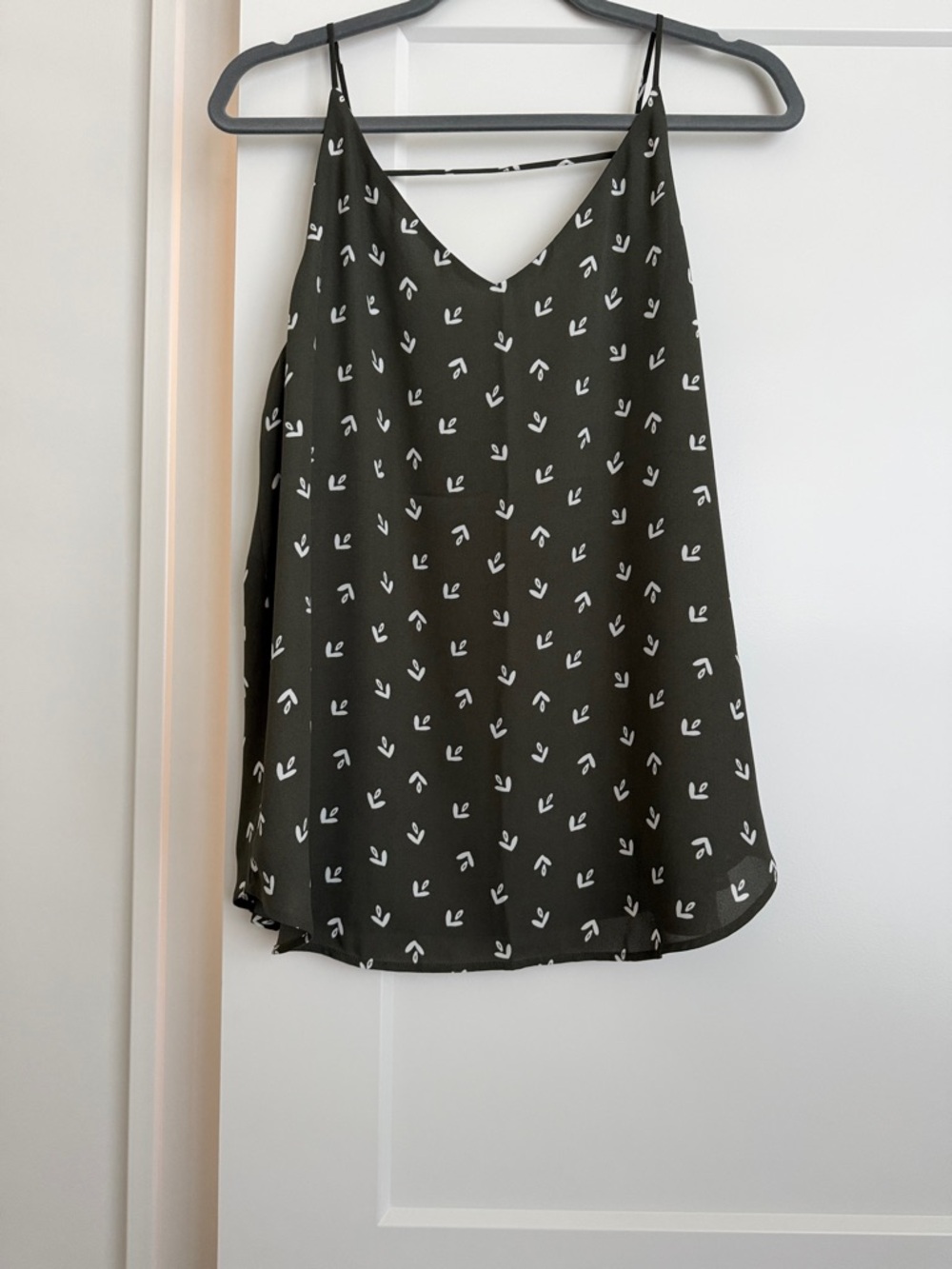 LOFT Olive Green Printed V-Neck Spaghetti Strap Tank
